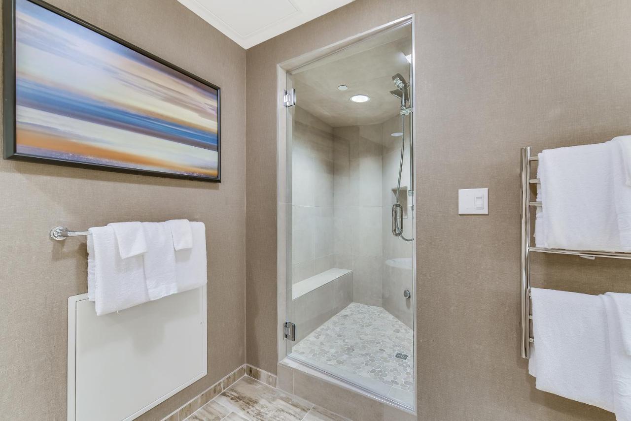 Resort Caesars Republic Tahoe - Formerly Harveys 4*