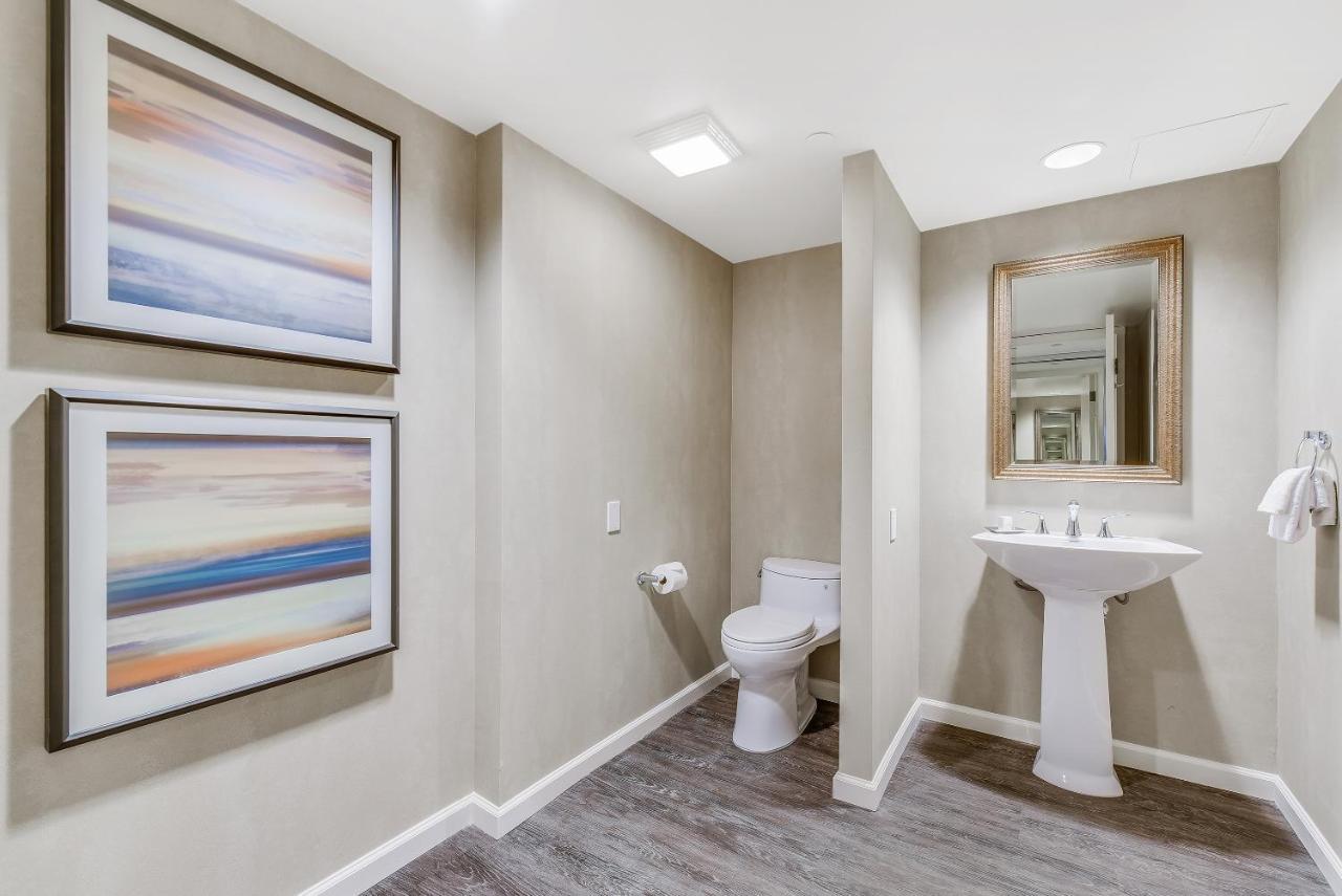 Caesars Republic Tahoe - Formerly Harveys 4* Stateline